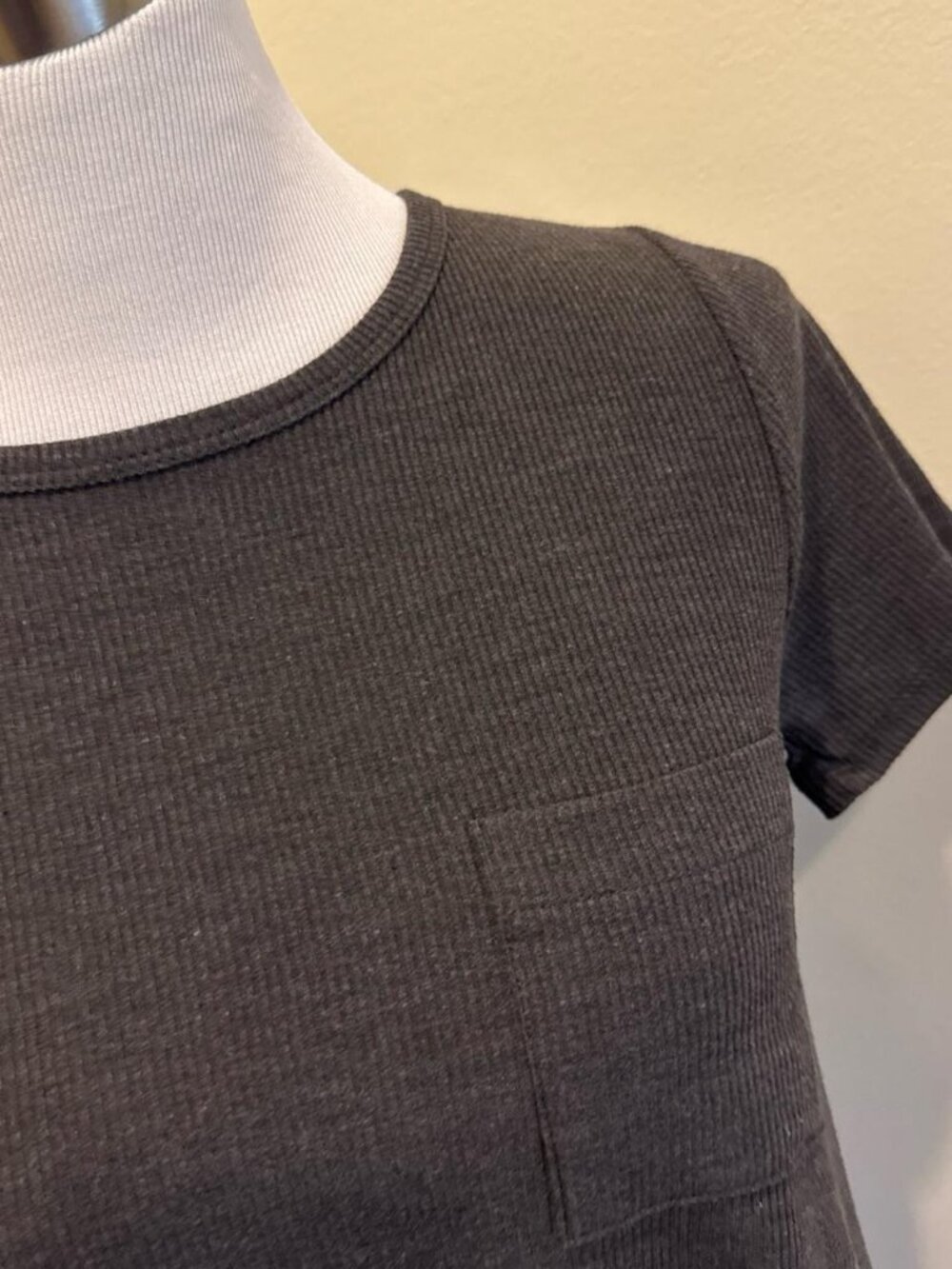 t-shirt heathered